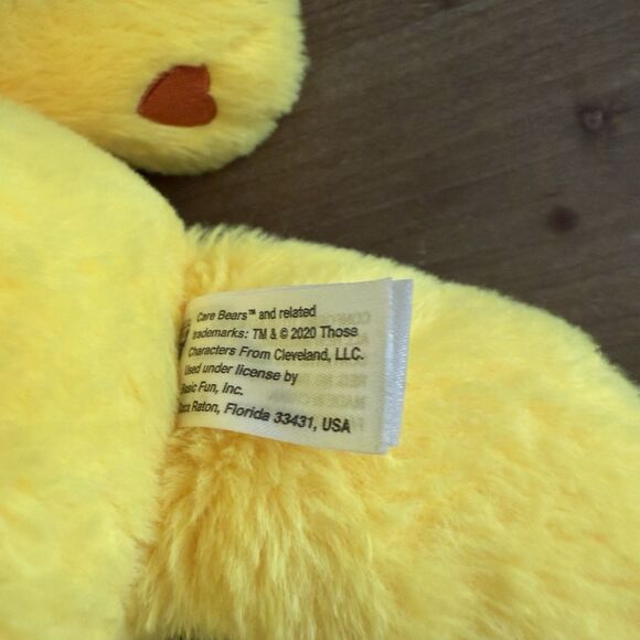 Care Bears Funshine 2020 14" Stuffed Plush Bear Sunshine - Picture 4 of 4